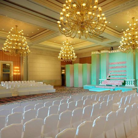 Courtyard By Marriott Kuwait City Exterior foto