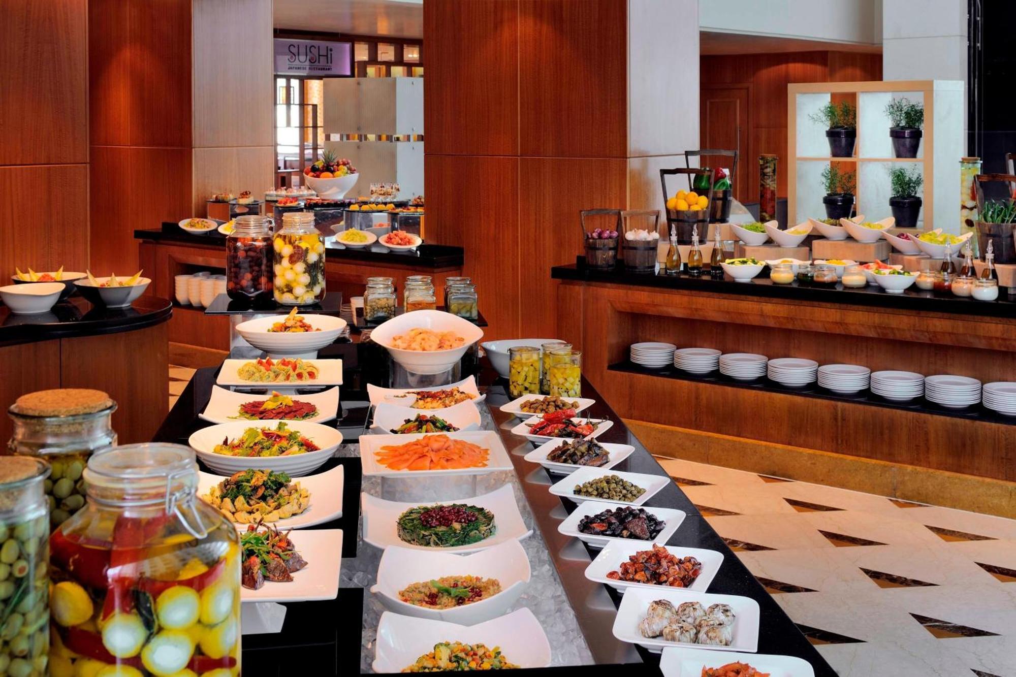 Courtyard By Marriott Kuwait City Exterior foto