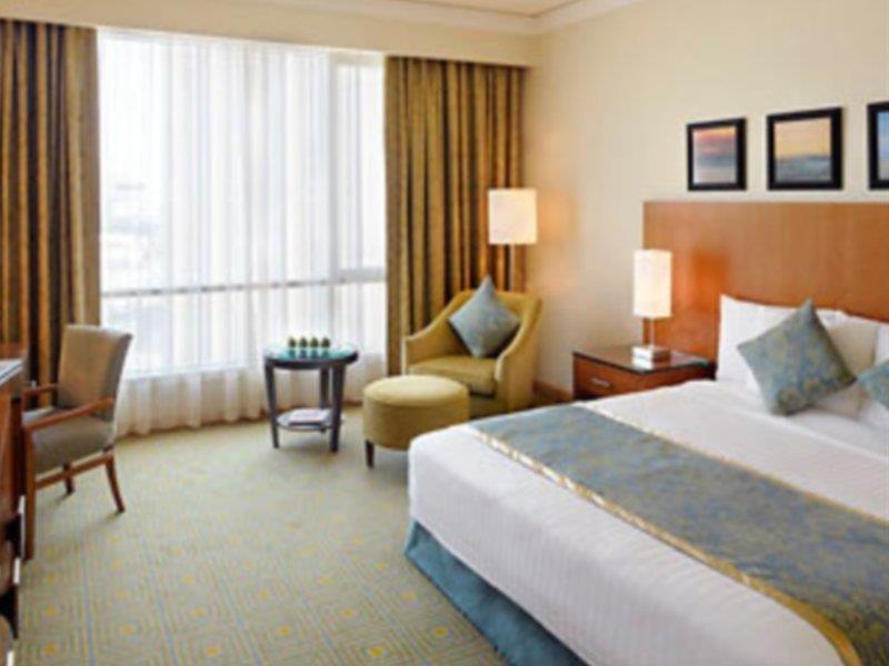 Courtyard By Marriott Kuwait City Habitación foto