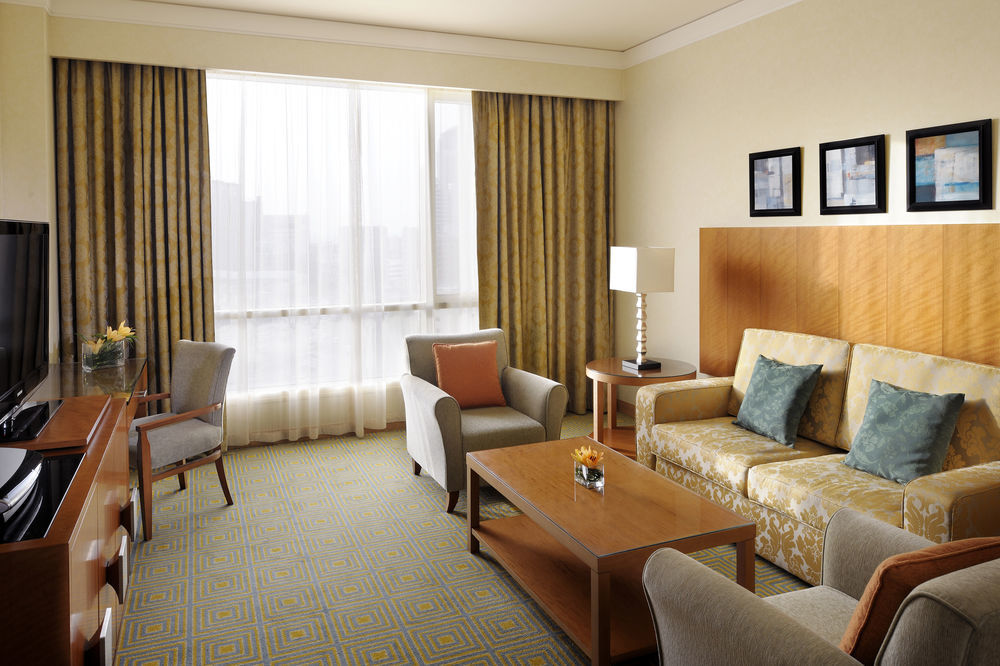 Courtyard By Marriott Kuwait City Exterior foto