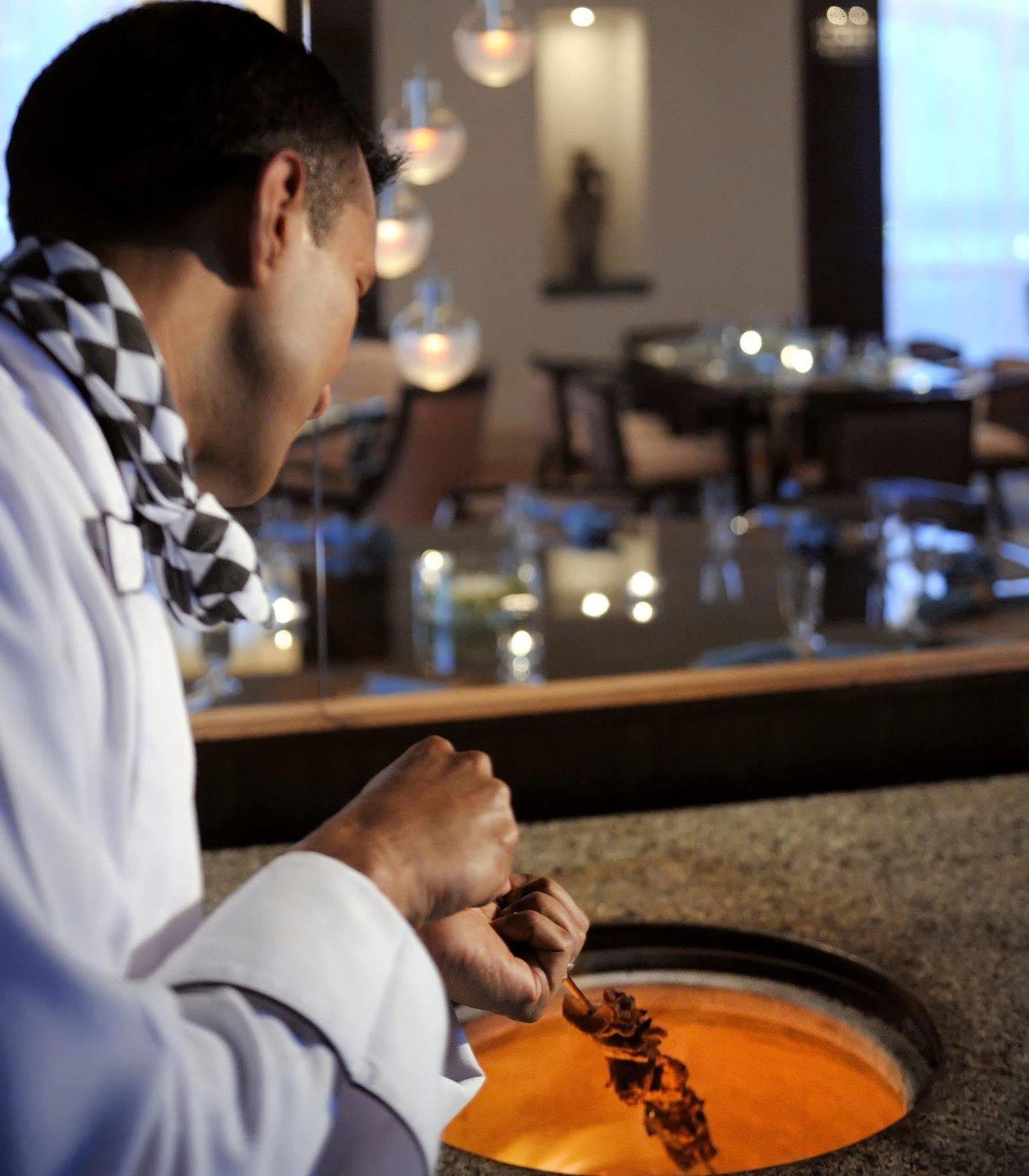 Courtyard By Marriott Kuwait City Exterior foto